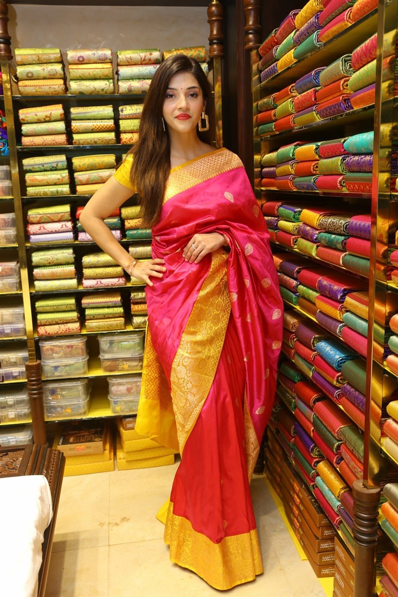 MEHREEN PIRZADA IN RED SAREE AT CHANDANA BROTHERS SHOPPING MALL LAUNCH 10